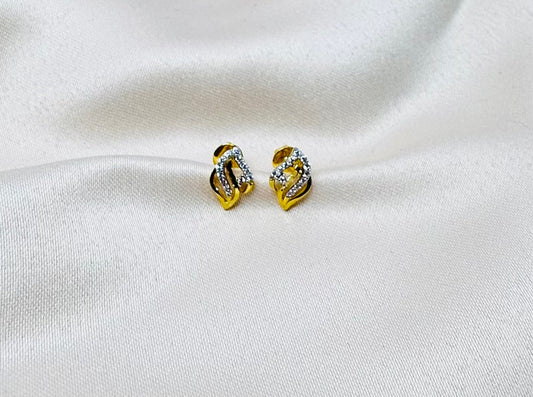 22k solid gold  white cz studded earrings