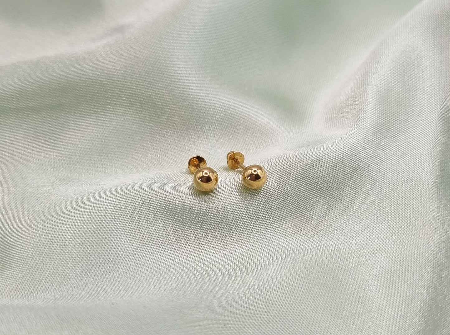 22k solid gold ball earrings, globe earstud