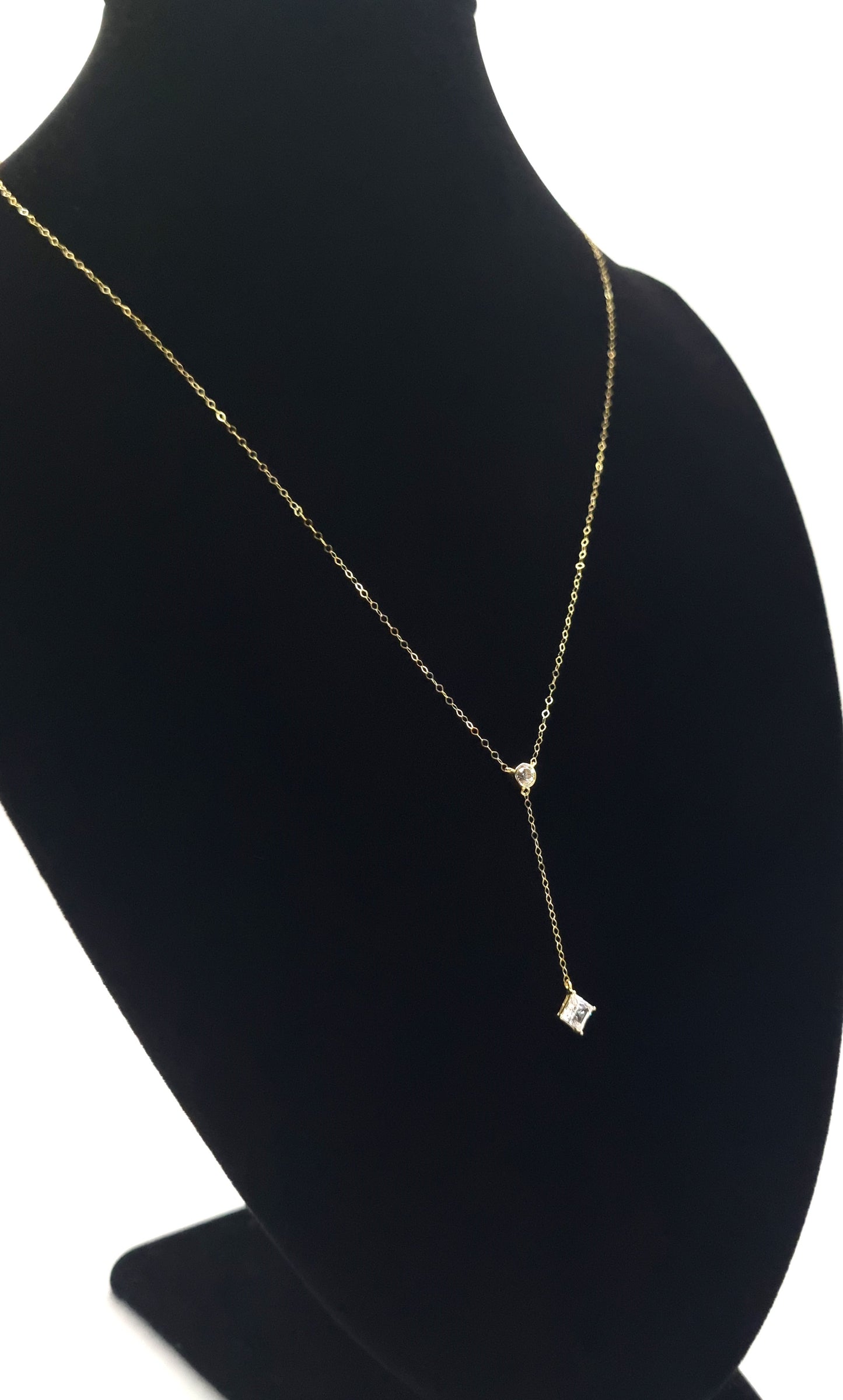 Lariat necklace