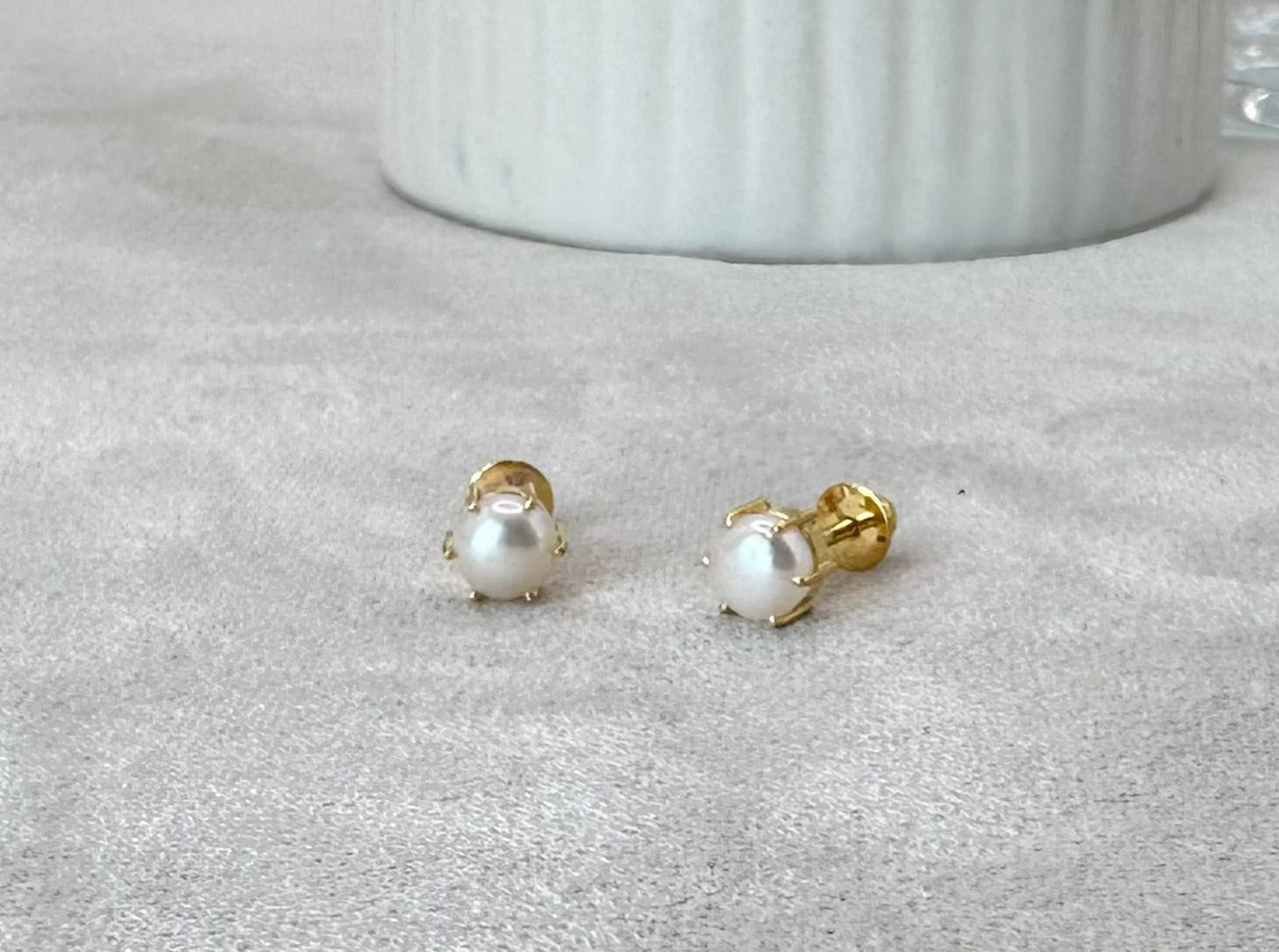 22k solid gold earrings with natural pearl