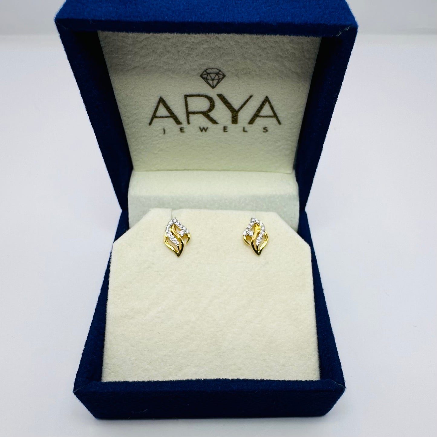 22k solid gold  white cz studded earrings