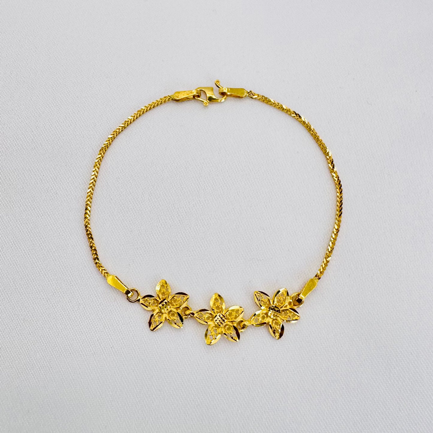 22k solid gold flower bracelet