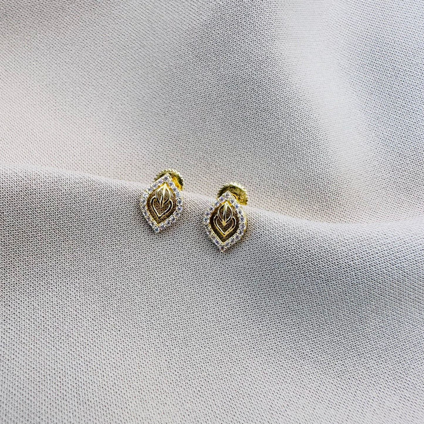 22k solid gold  earrings