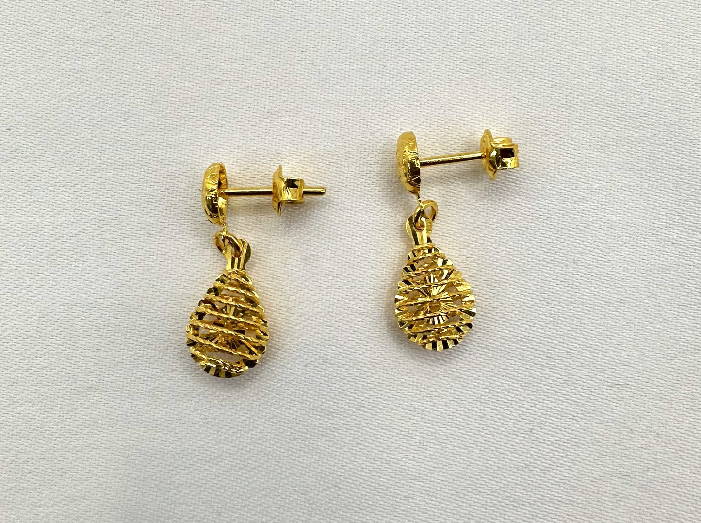 22k solid gold dangle 3D Earrings/ earstuds