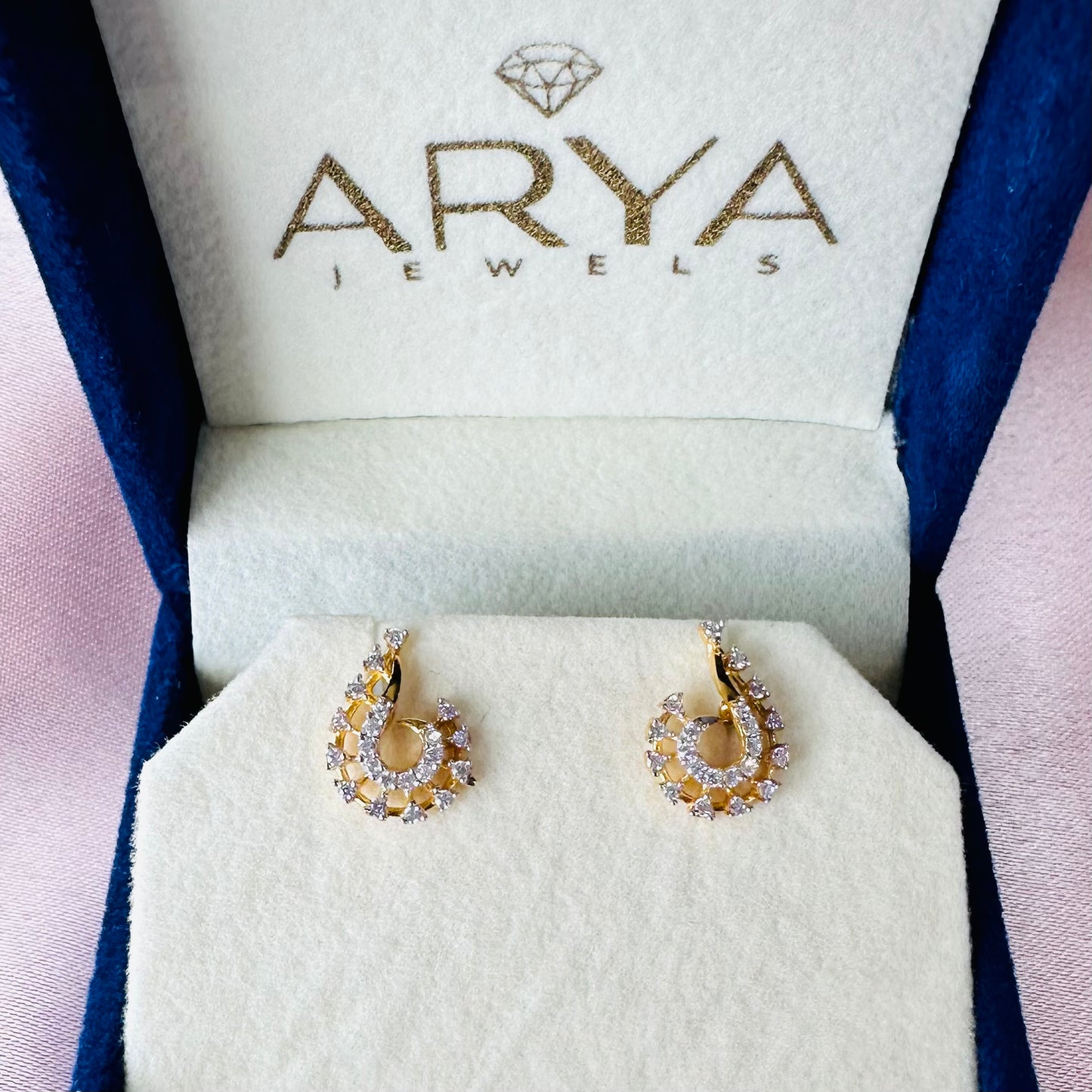 22k solid gold  white cz studded earrings